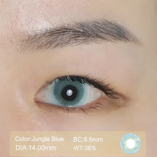 Jungle Blue contact lenses wearing detail